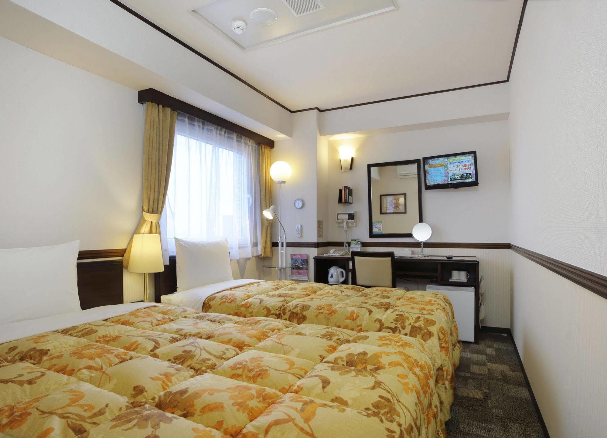 Toyoko Inn Shonan Hiratsuka Eki Kita Guchi No 2 Екстериор снимка