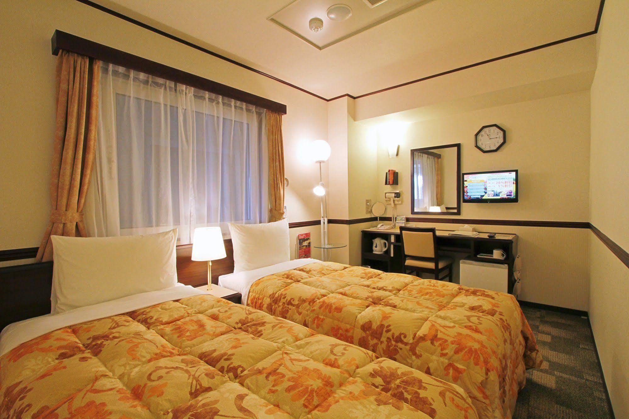 Toyoko Inn Shonan Hiratsuka Eki Kita Guchi No 2 Екстериор снимка